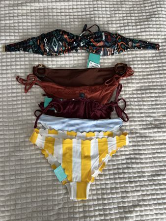 Lots de bas de maillots de bain neufs + 1 haut ☀️