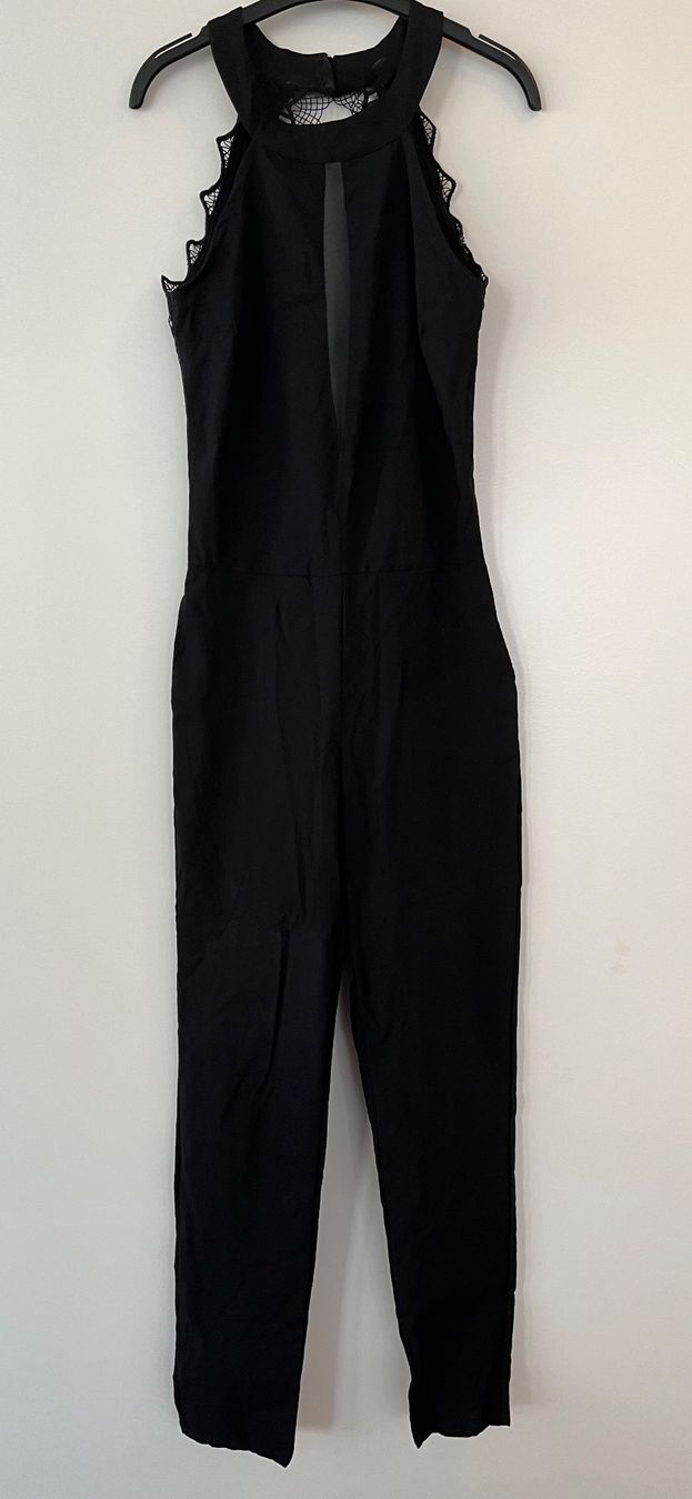 Tute: Schwarzer Jumpsuit – Usato da Basel venduto da mar_rlr9