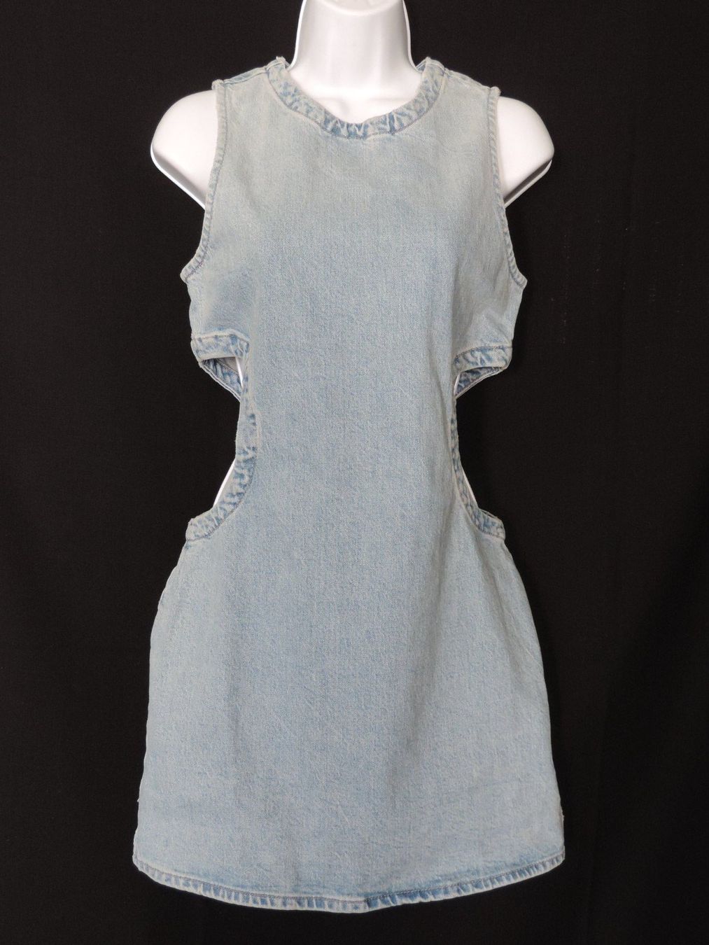 Pull&Bear Vestiti: robe jeans bleue claire échancré hanche – Usato da Genève venduto da Axelle333 7