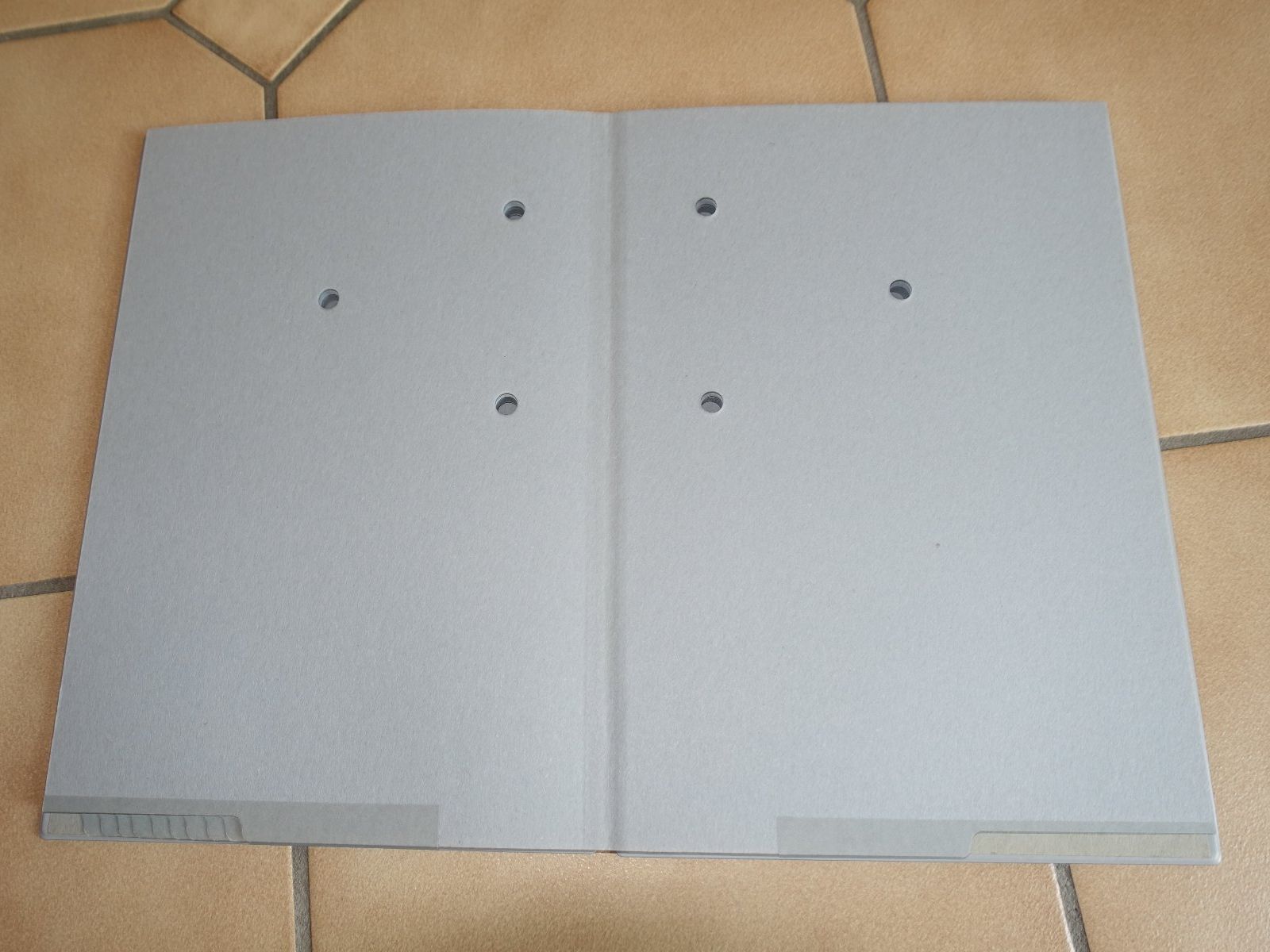 Biella Classeurs: Schwarze Dokumenten-/Unterschrieftsmappe, Biella – D'occasion à Pâquier-Montbarry par phi_5v2r 4