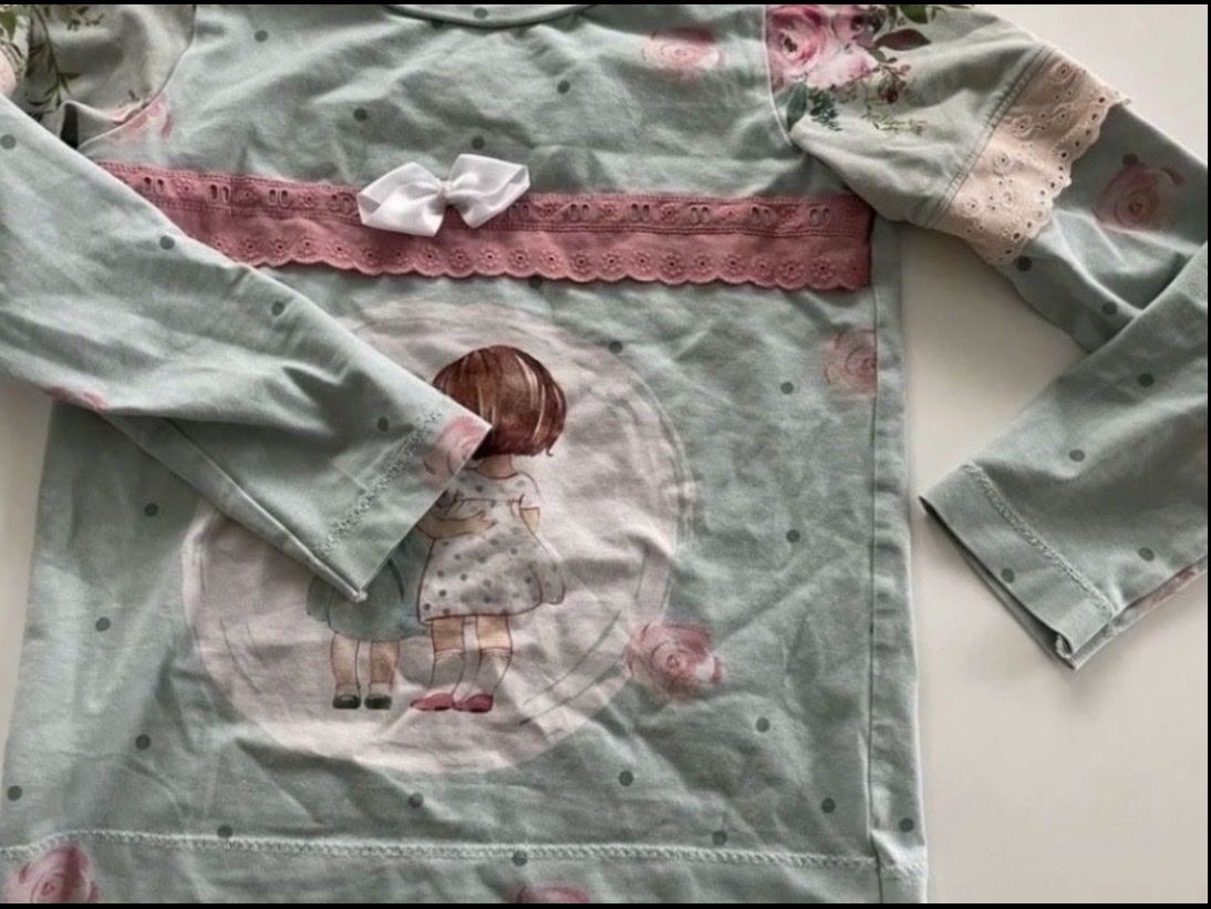 Maglioni & Felpe: Langarmshirt Mädchen Handmade 128 Blumenmuster – Nuovo (secondo la descrizione) da Freidorf TG venduto da nad_fxh7 2