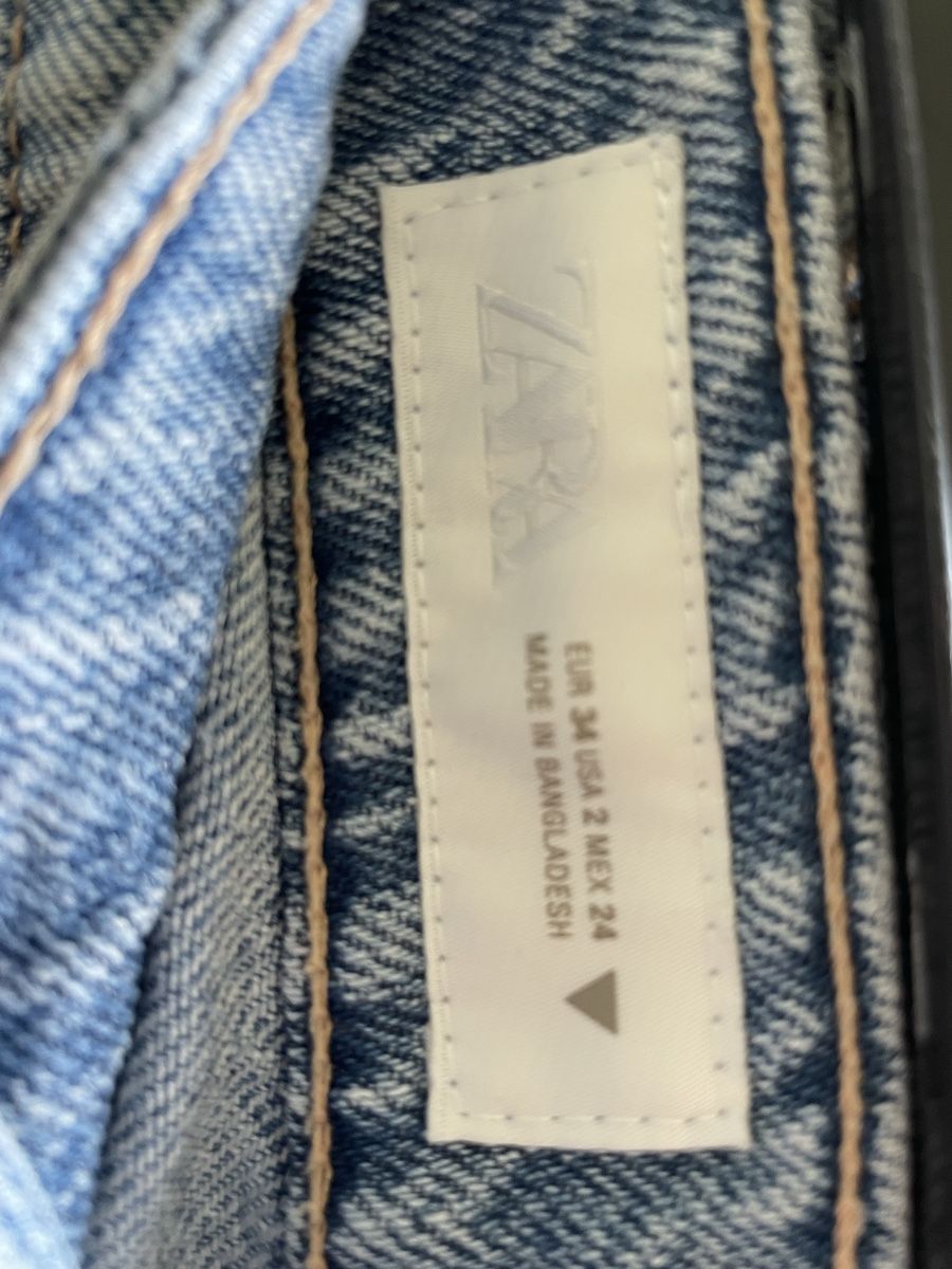 Zara Jeans: Shorts denim – Usato da Nottwil venduto da rah_8xqg 2