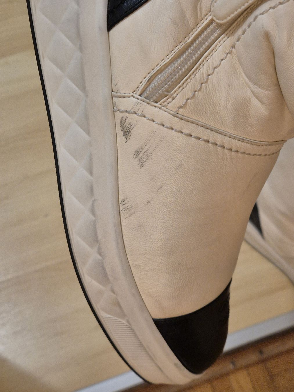 Chanel Scarpe da donna: Chanel Boots Gr 39 – Usato da St. Gallen venduto da eli_c2kr 9