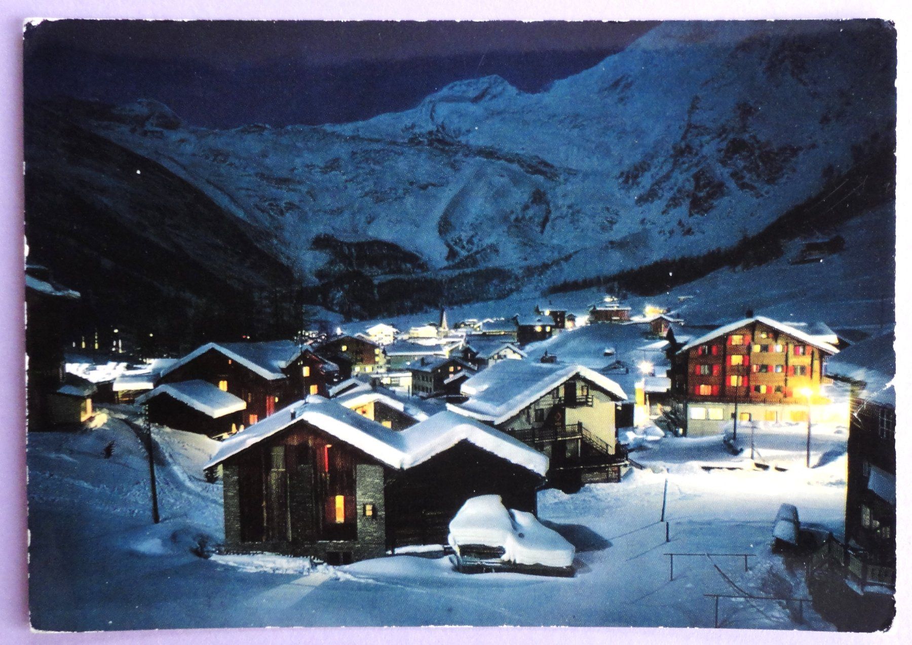 Cartoline postali: Saas-Fee 1800 m, Bei Mondschein – Usato da Fétigny venduto da Billy2miny