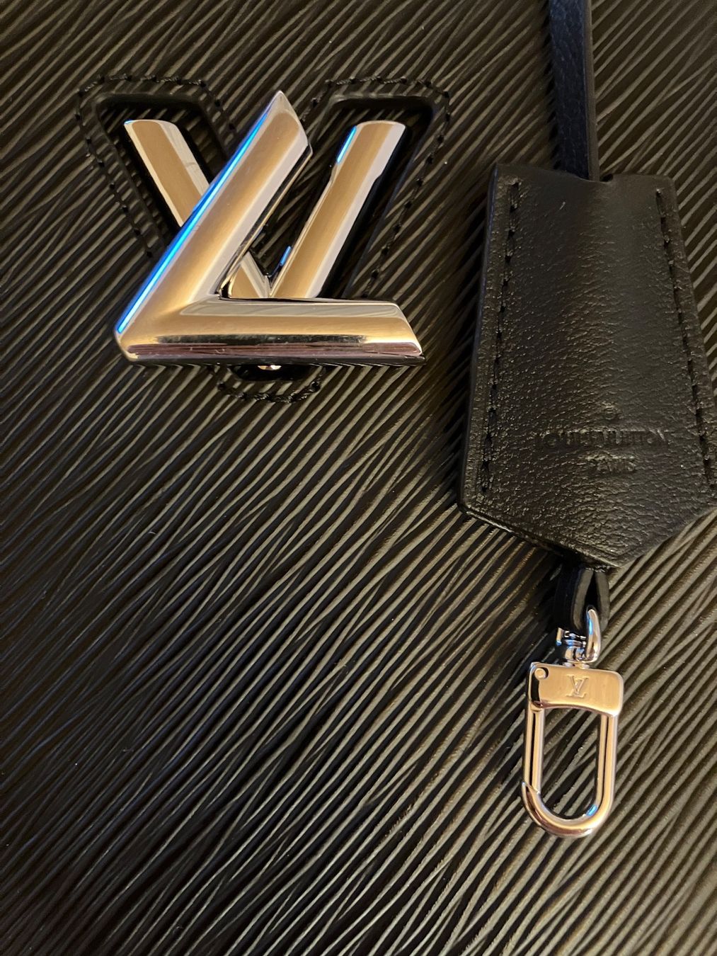 Louis Vuitton Borse da donna: Louis Vuitton Twist Tote – Nuovo (secondo la descrizione) da Zürich venduto da tacita01 8