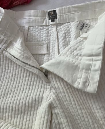 Weisse Cordhose, Grösse 36, neuwertig für den Frühling