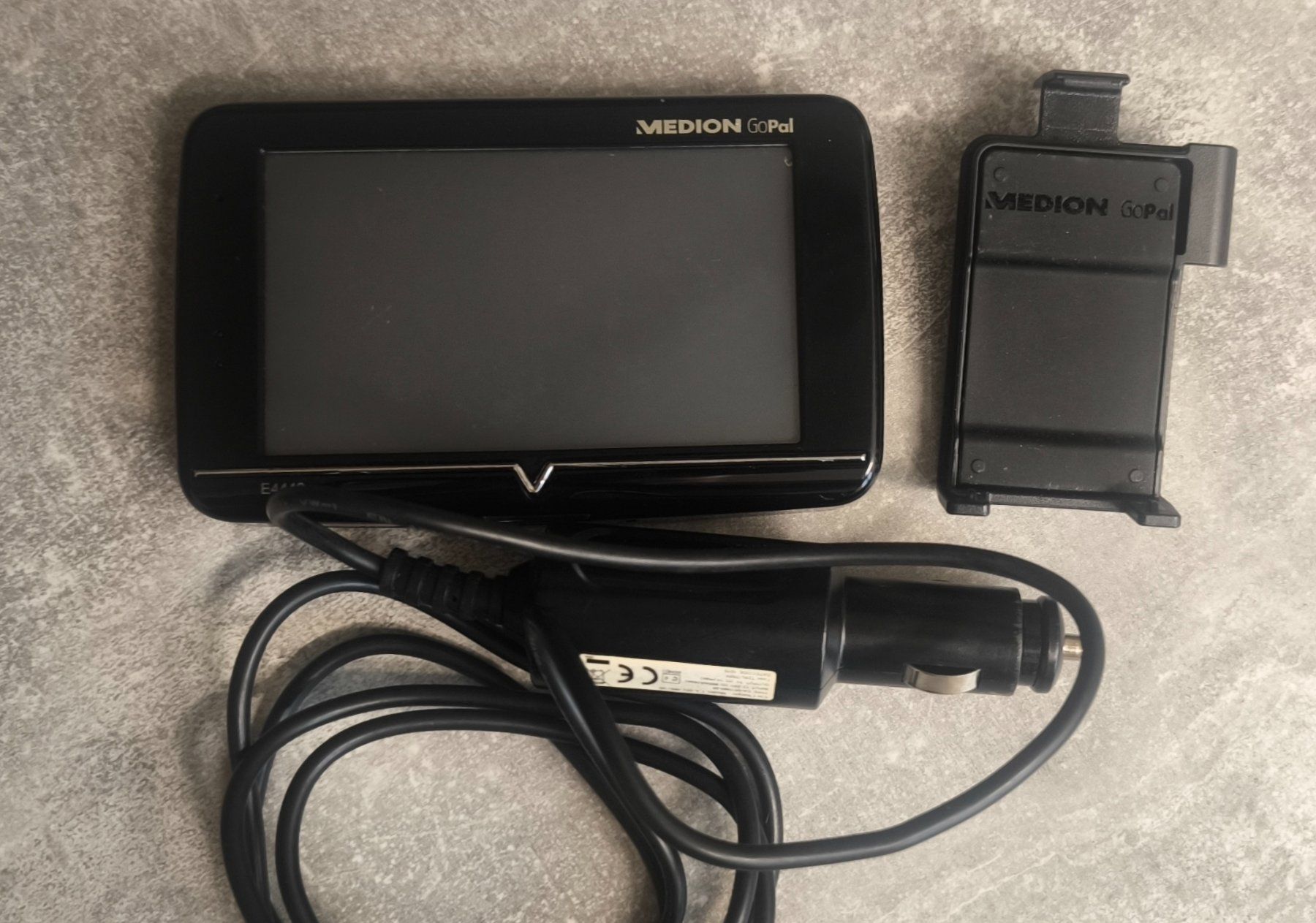 Medion Navigatori: Medion GoPal E4440 Navigationsgerät 4,3" – Usato da Gams venduto da MissTraveller