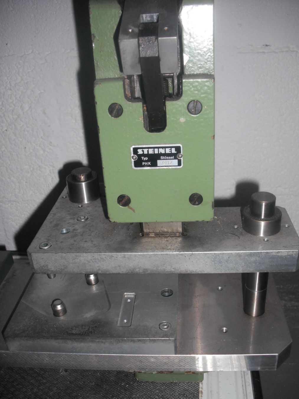 Toutes les machines: Kniehebelpresse Steinel, Presse – D'occasion à Koblenz par 70tschibu 2