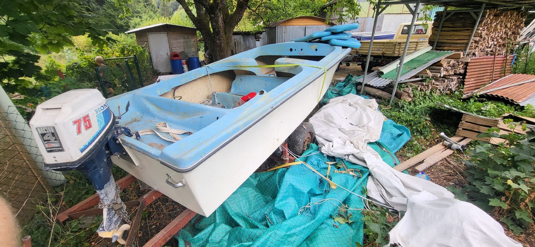 Barche: Bateau sur remorque à restaurer – Usato da Rennaz venduto da pyrostyle 8