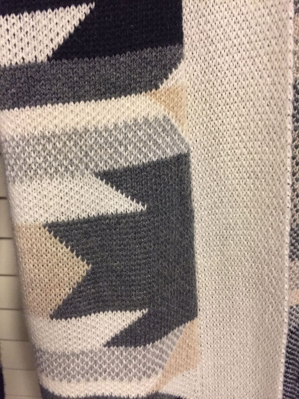 Maglioni & Felpe: Cardigan H&M – Usato da Basel venduto da Robyn20 4