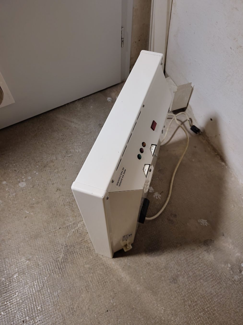 Radiatori: radiateur électrique  – Usato da Cernier venduto da Quinquin02 3