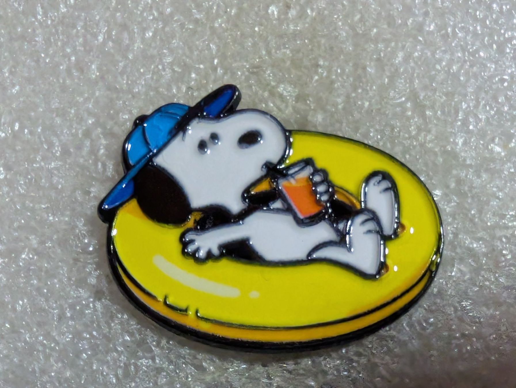 Plaquettes & Badges: Ansteckbutton 241: Snoopy – D'occasion à Oppligen par Pin-Fall-Shop