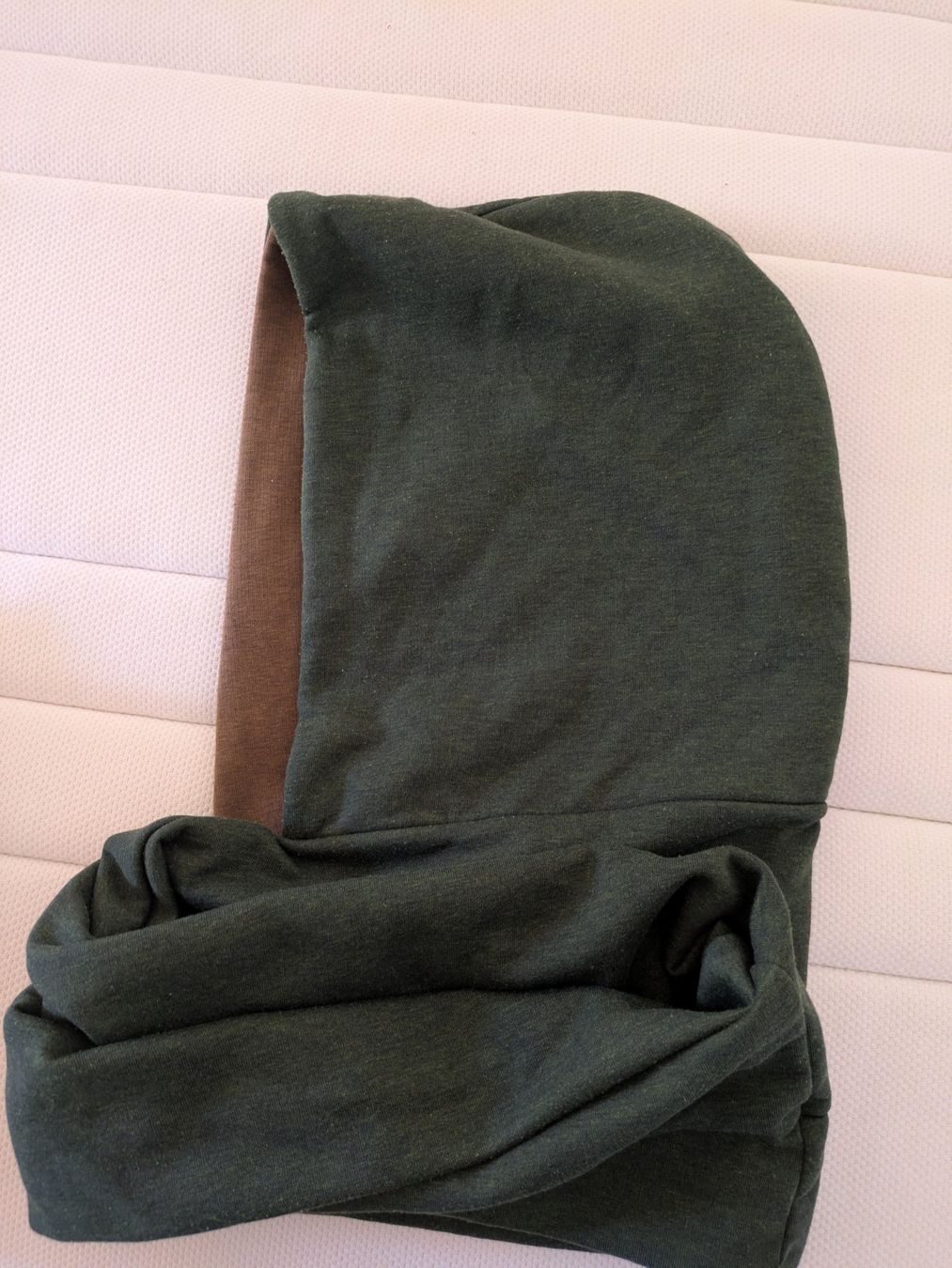 Foulard & Sciarpe: Loopschal mit Kapuze von freyfrau – Nuovo (secondo la descrizione) da Bern venduto da fia_rella