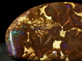 Massiver Australischer Boulder Opal - 39ct