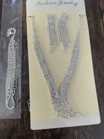 F 837 ) Schönes Schmuckset mit Ohrringe