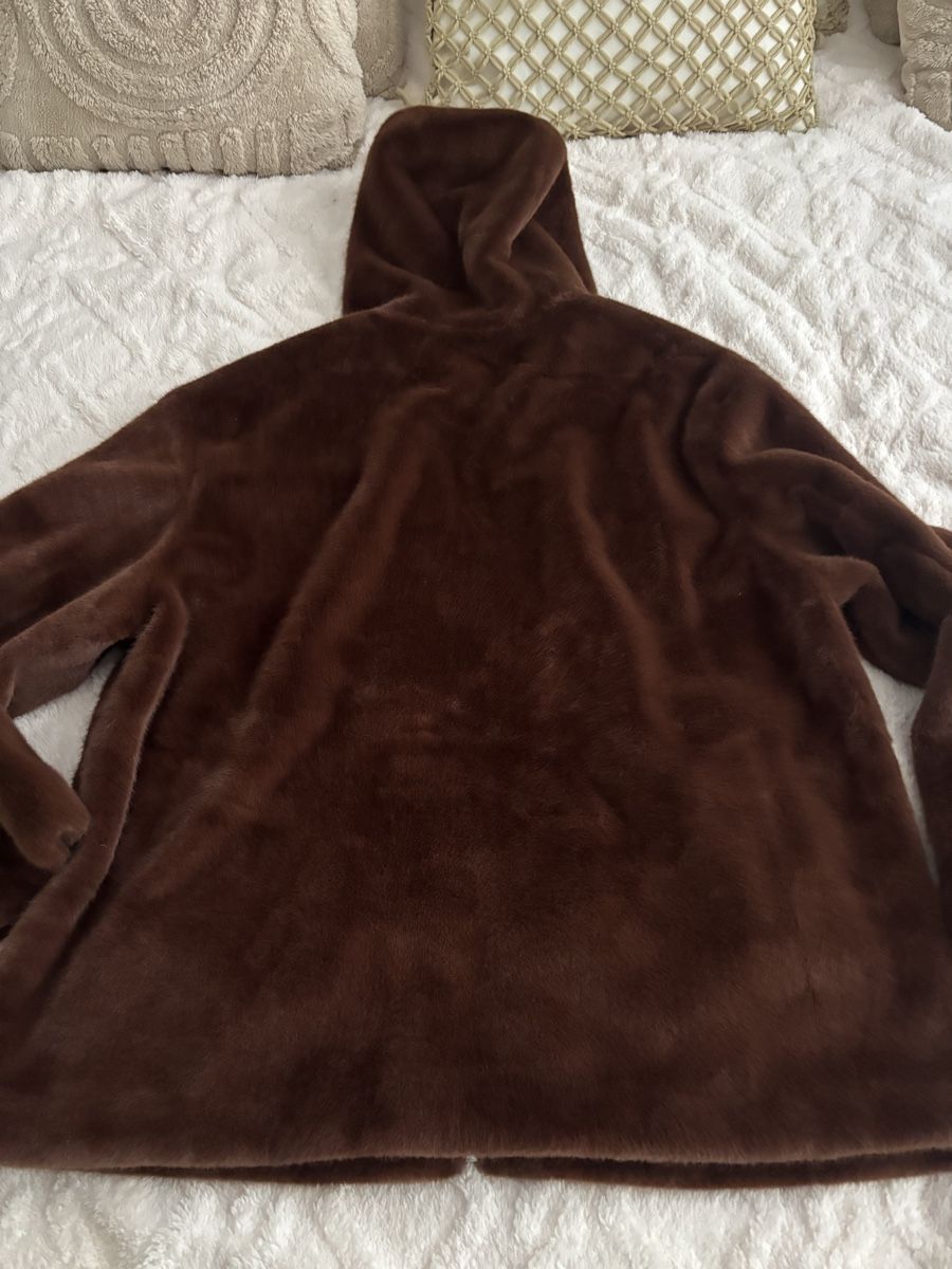 H&M Jacken: Kunstpelzjacke gr.M  – Neu (gemäss Beschreibung) aus Zug von Biki72 3