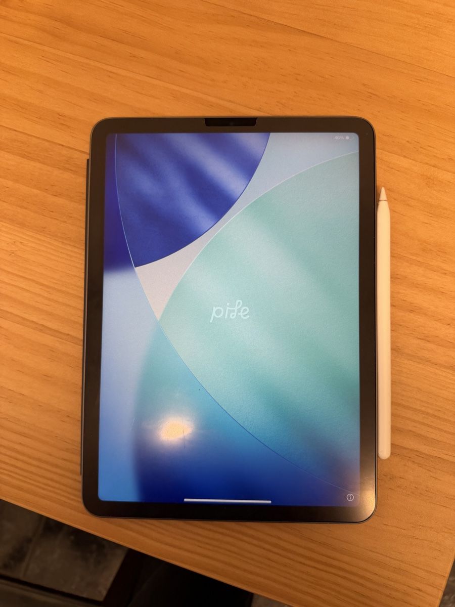 Apple Tablet PC: Ipad Air 5. Generation mit Zubehör – Usato da St. Gallen venduto da andrej.28
