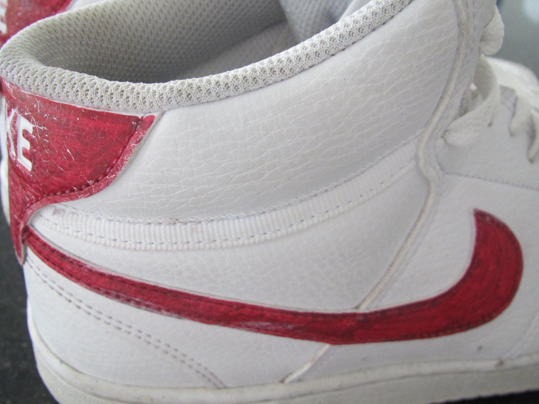 Nike Chaussures hommes: SNEAKER HAUT NIKE – D'occasion à Murten par Selliot 3
