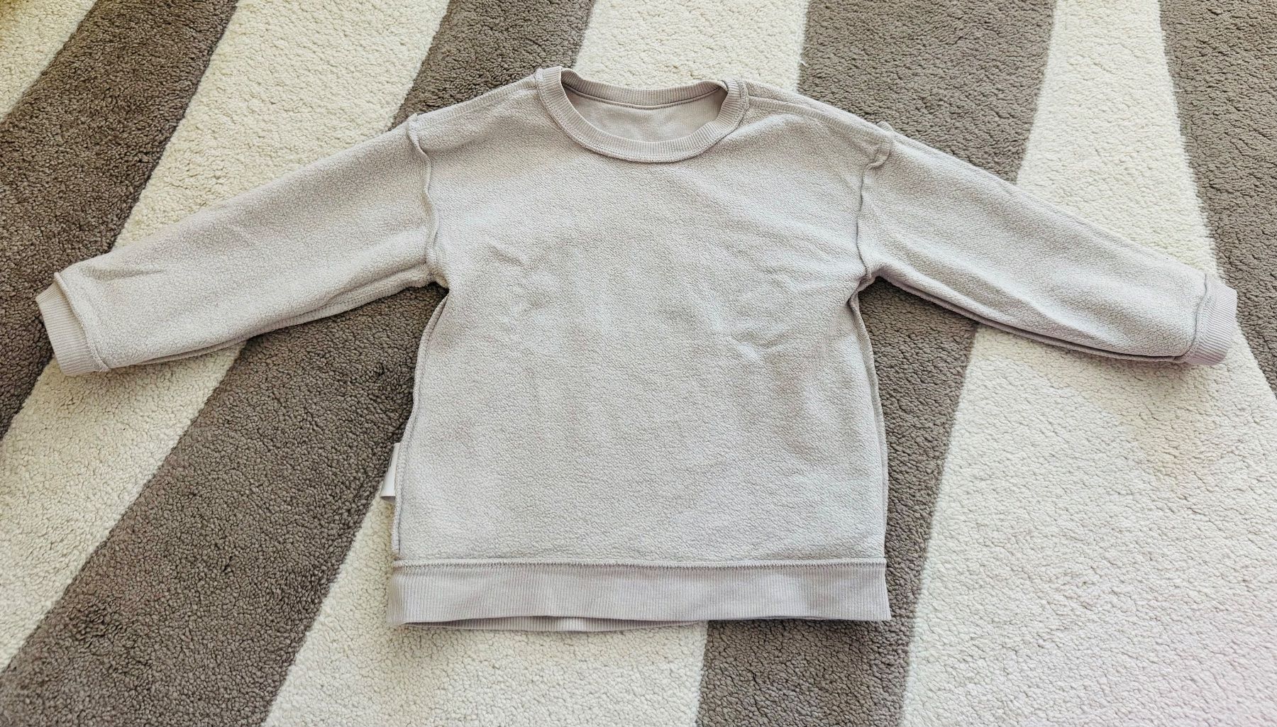 H&M Maglioni & Felpe: PULLOVER SWEATSHIRT – Usato da Zürich venduto da Mina_09 2