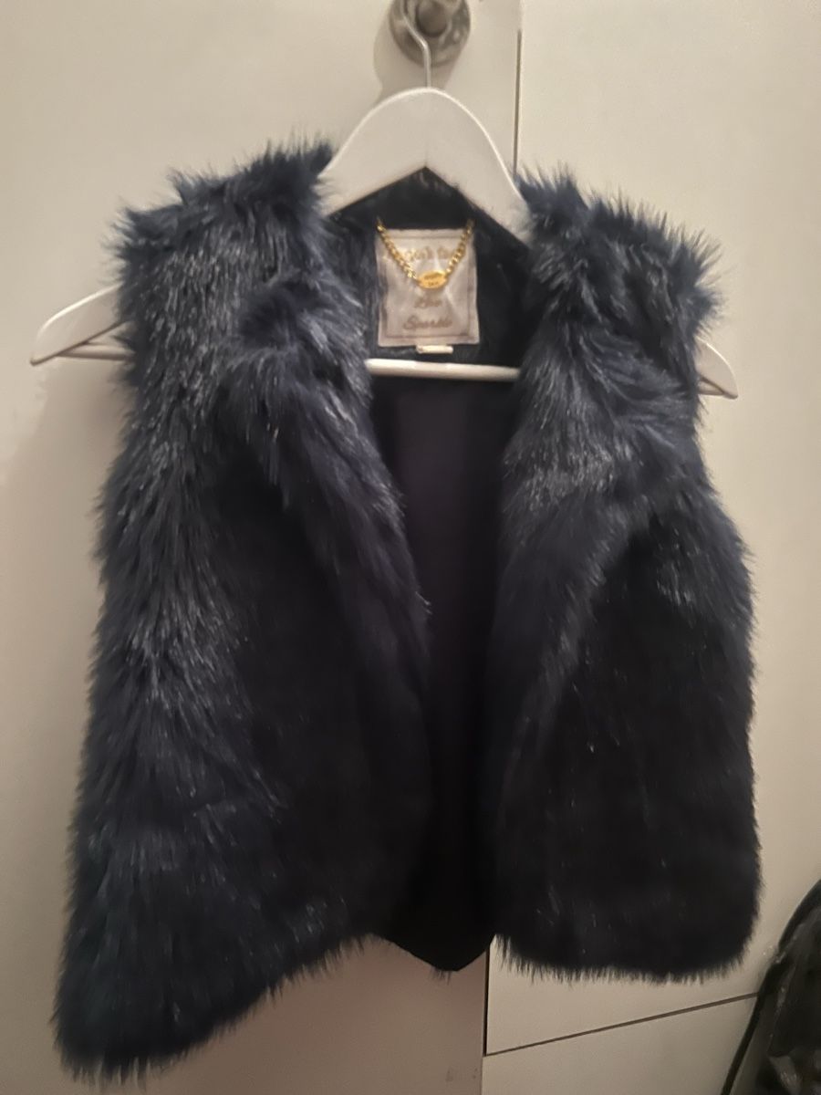 Autres vêtements fille: Weste Gr.122-134  – D'occasion à Wettingen par silven 4