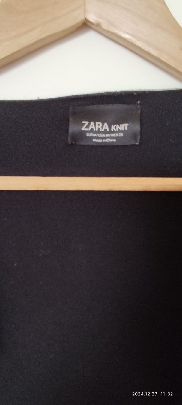 Zara Cappotti: Zara Damen schwarzer Cardigan – Usato da Wil SG venduto da Chilla88 3