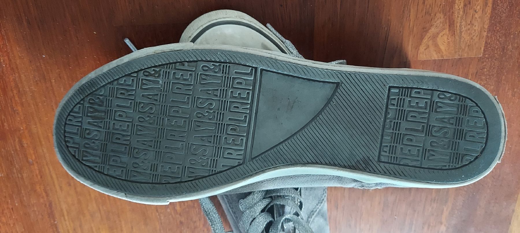 Replay Scarpe da donna: Canvas Sneaker grau von Replay – Usato da Küssnacht am Rigi venduto da Mukare 2
