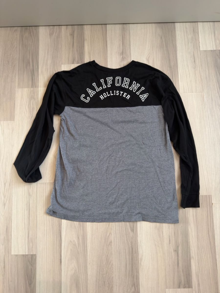 Hollister T-shirt: Hollister Longsleeve  – Usato da Davos Platz venduto da ang_m2dp 2