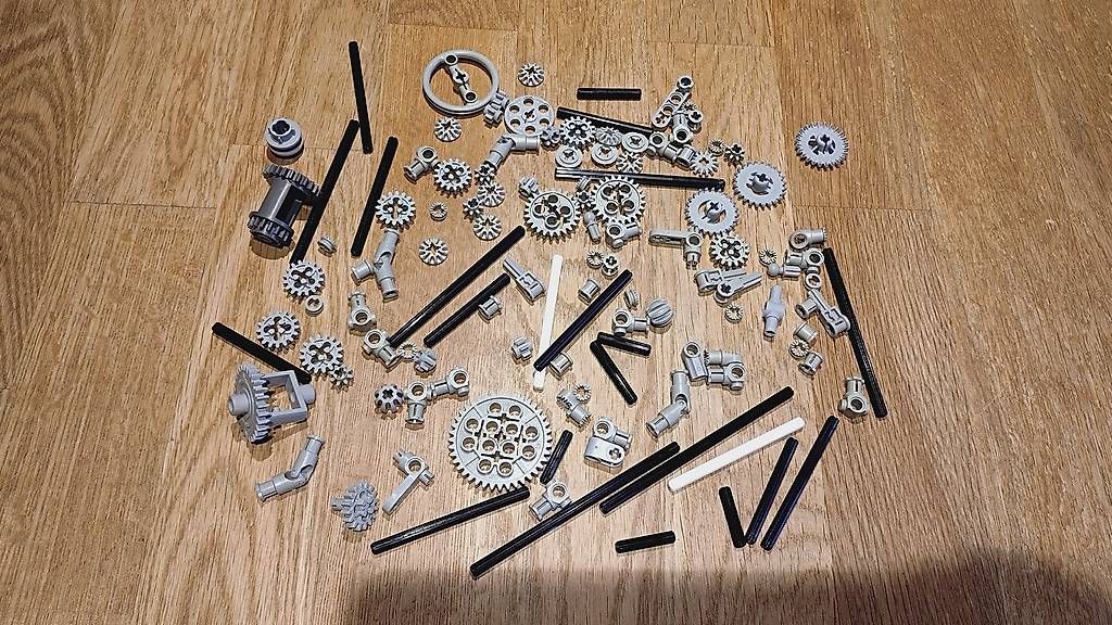Lego Kit di costruzioni: Lego Zahnräder-Verbinder-Technic 2 – Usato da Schwarzenbach(Huttwil) venduto da Padielito