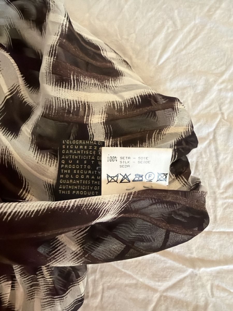 Roberto Cavalli Camicette: Roberto Cavalli 100% Seidenbluse – Nuovo (secondo la descrizione) da Fribourg venduto da DayaneH. 5