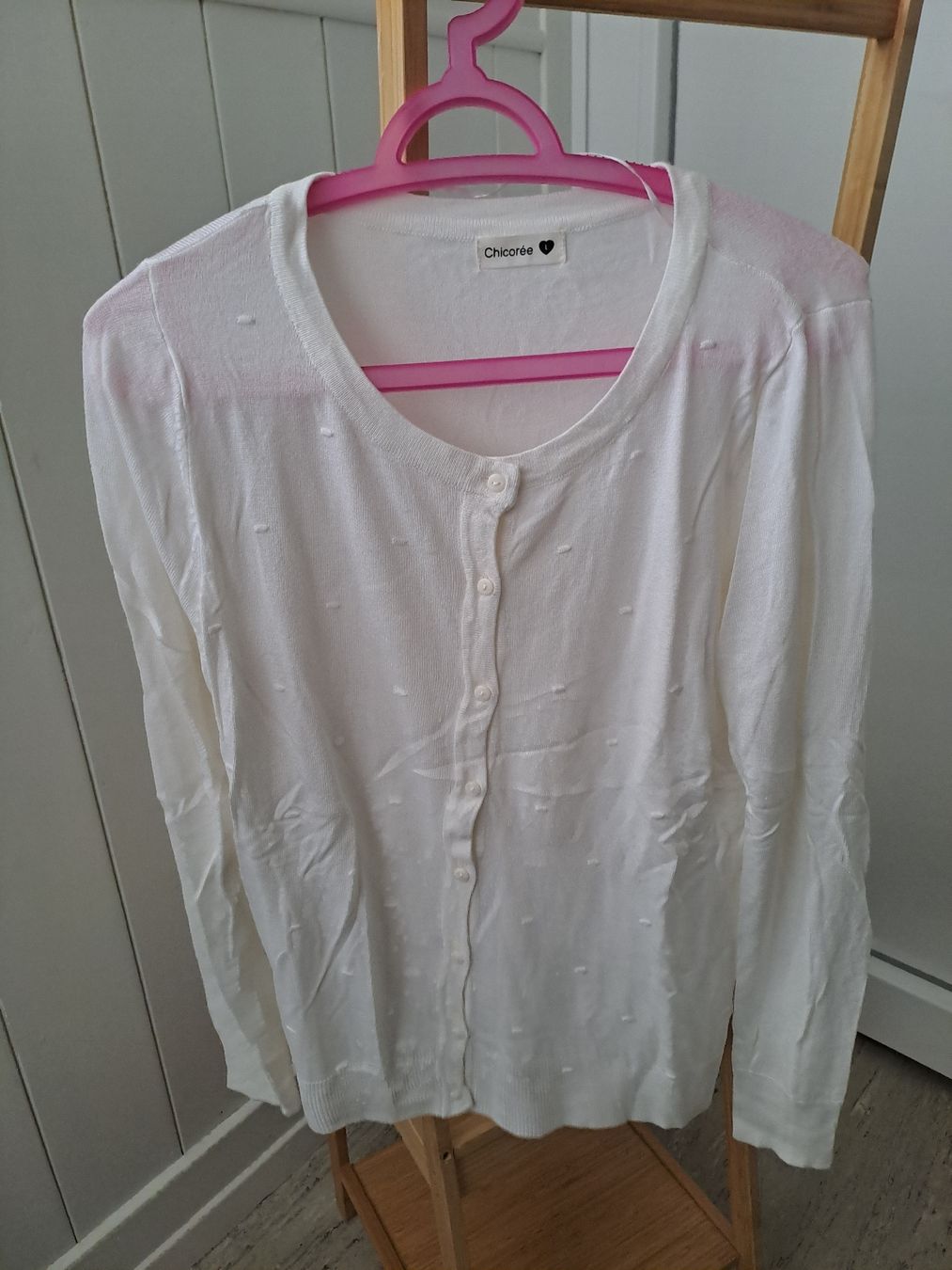 Jacken: Damen Cardigan Weiss Grösse L – Gebraucht aus Rickenbach LU von bishiida