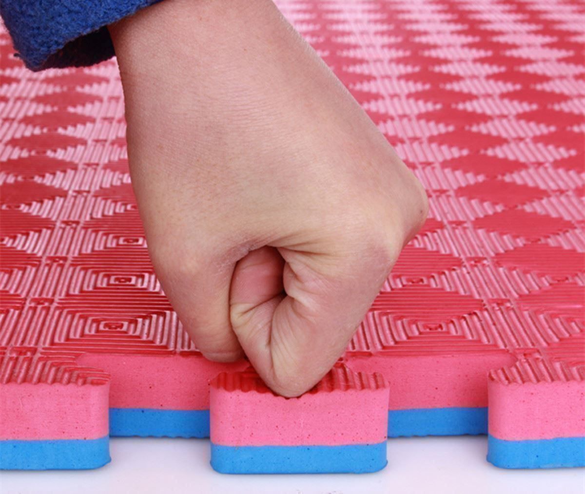Bodenmatten: Matten Kampfsportmatten Puzzlematte 12x – Neu (gemäss Beschreibung) aus Thun von Top32 2