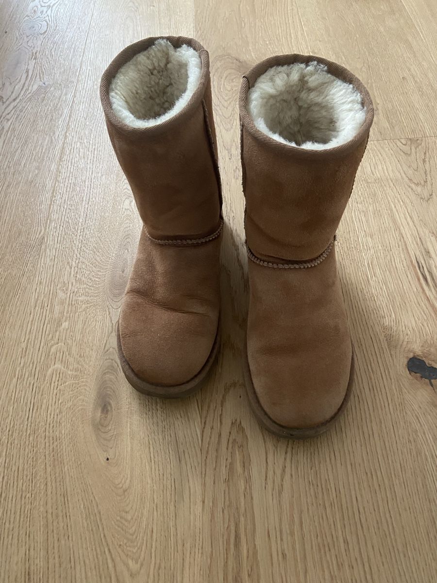 Ugg Scarpe da donna: UGG Boots  – Usato da Dielsdorf venduto da lor_j5qt 2