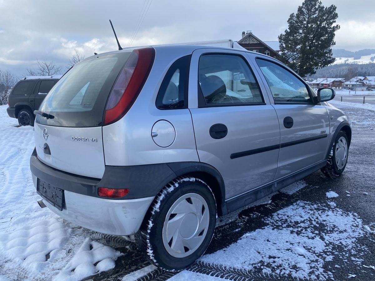 Opel Automobili: Opel Corsa Automat 1.4 Elegance – Usato da Bern venduto da hotcars24 3