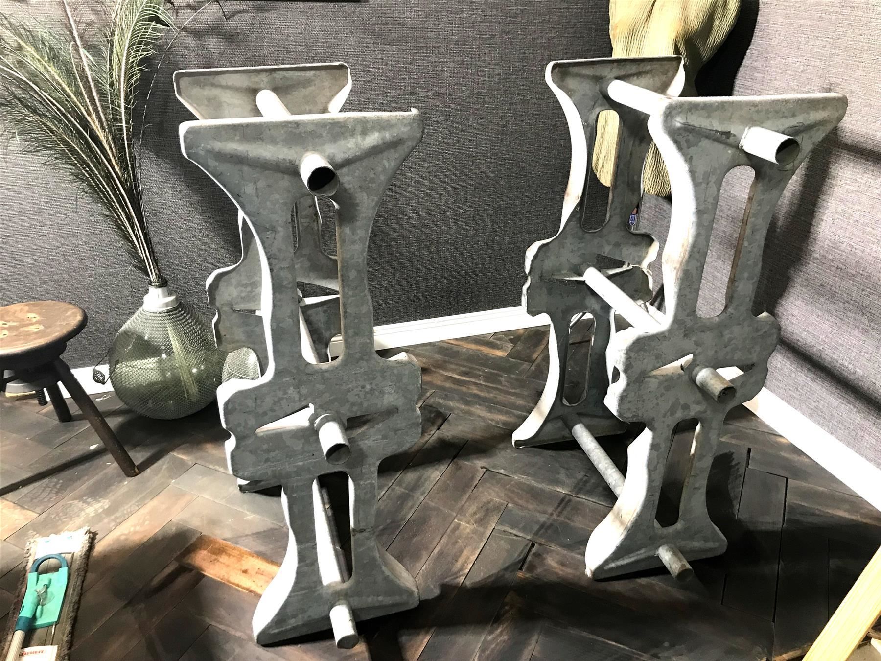 Altri mobili per ufficio: Tischbein Industrial Upcycling – Usato da Laufenburg venduto da industrial-silence 4