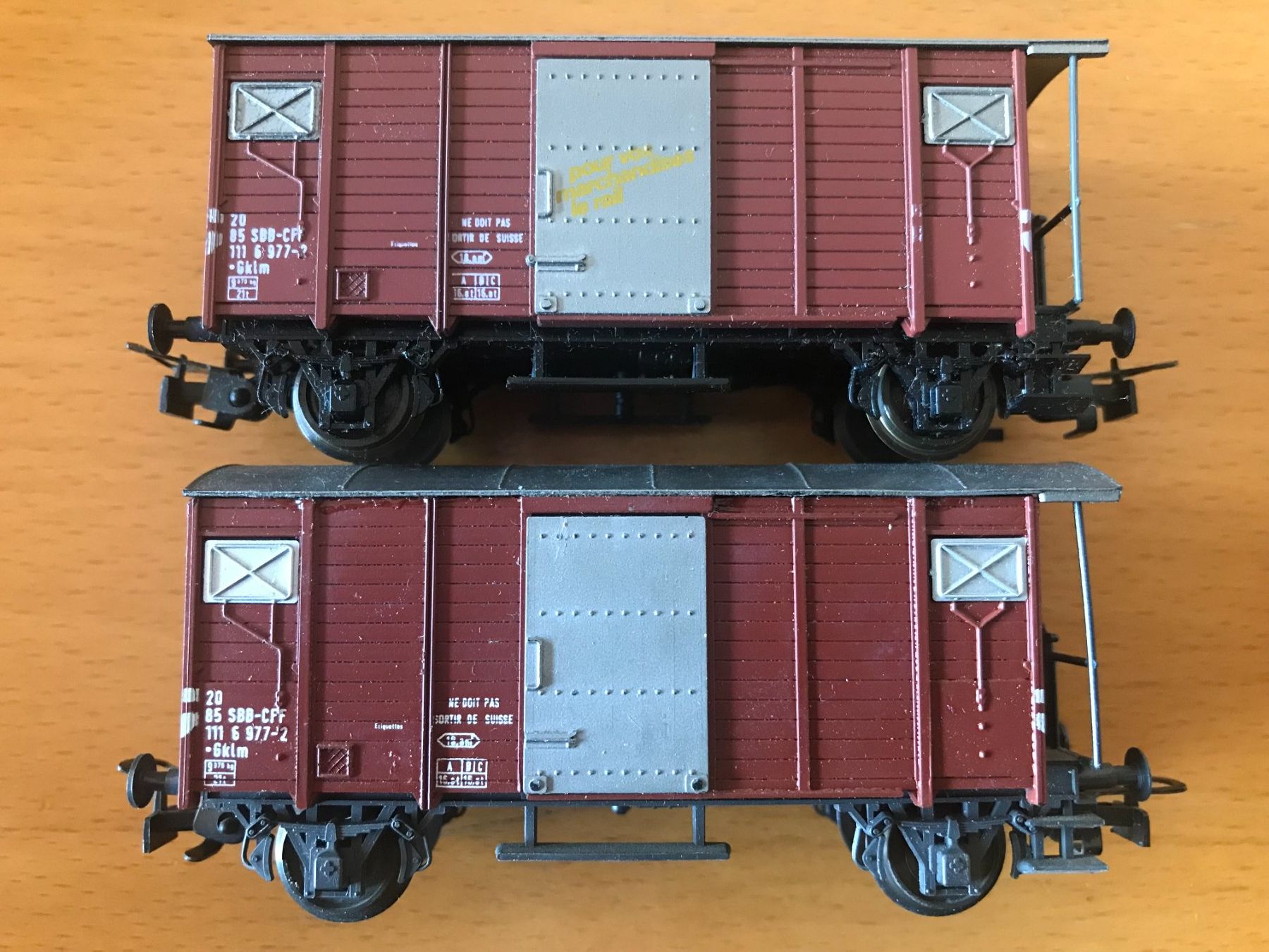 Liliput Modellini di ferrovie: 2x Liliput SBB Güterwagen "Für Güter die Bahn" – Usato da Luzern venduto da mey_s13