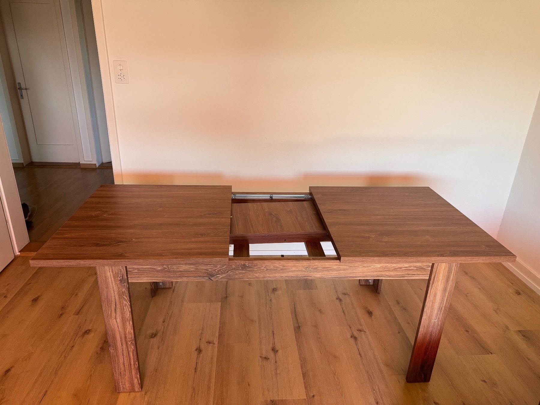 Tische: Dinning table – Neu (gemäss Beschreibung) aus Zürich von kat_8xt5 4