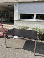 Gratis Pult Ikea Holz-Metal *Abholung in Wipkingen heute*
