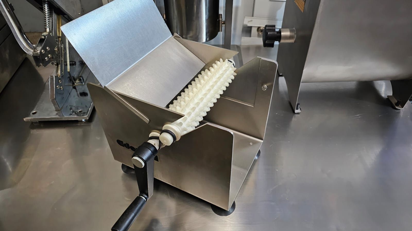 Elettrodomestici da cucina: Fleischwalzer Edertal – Usato da Wuppenau venduto da Gastro-Wuppenau 2