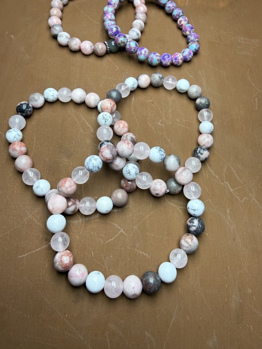Bracelets: NEU Armband Set 5 Stck. diverse Perlen gemischt – Neuf (Voir description) à Wald ZH par Carloiten