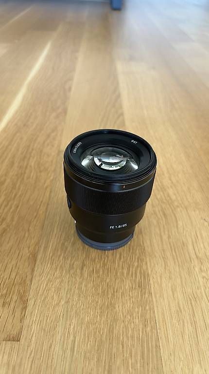 Sony Obiettivi: Sony FE 85mm f/1.8 – Usato da Bern venduto da nad_g988 2