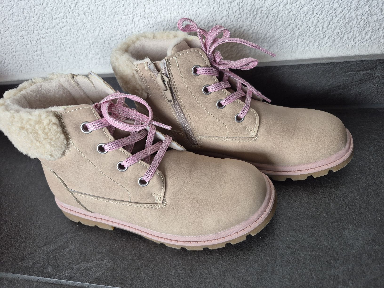 Scarpe per ragazze: Neue Herbstschuhe Grösse 30 – Nuovo e nell'imballaggio originale da Altdorf SH venduto da MR2509