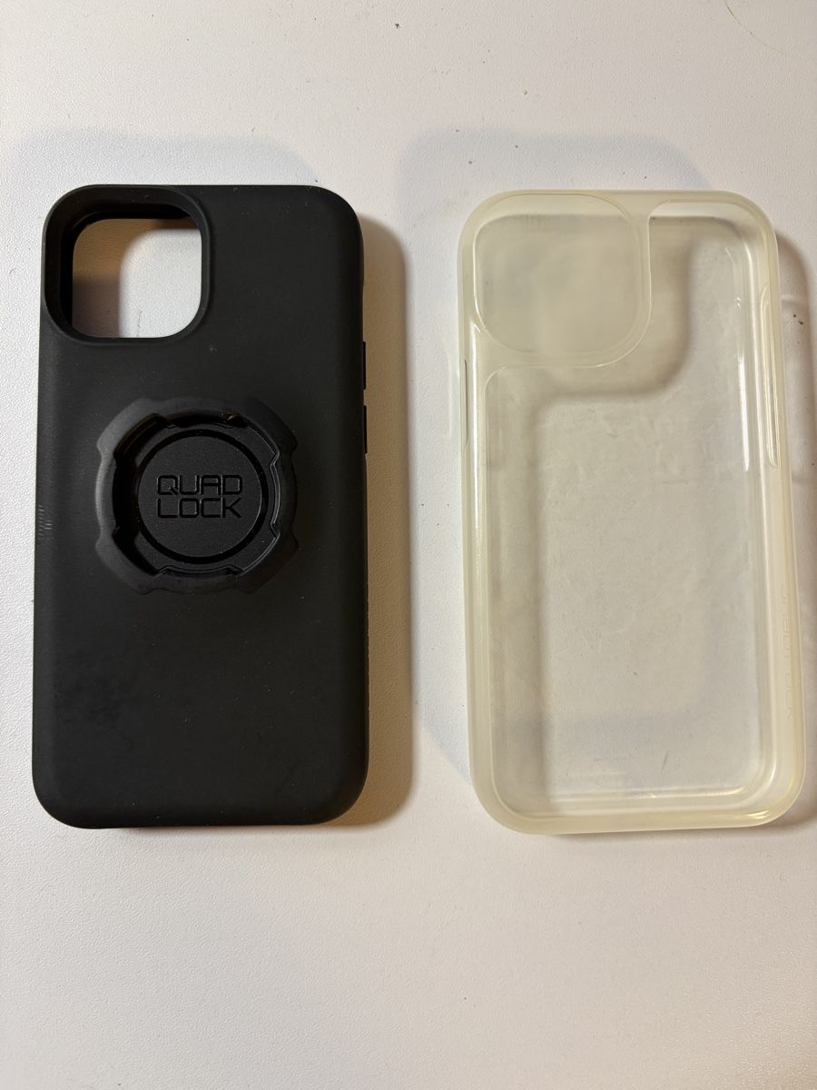 Apple Covers & Schutzfolien: Quadlock-Hülle für iPhone 12/13 – Gebraucht aus Davos Dorf von Panda21