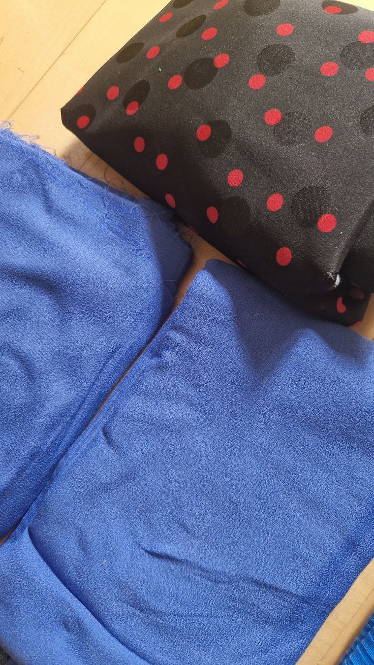 Stoffe: Stoffpaket  – Neu und originalverpackt aus Bern von Blackcrx 4