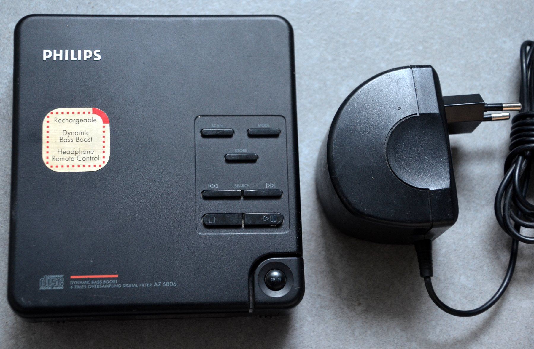 Philips Lettore multimediale portatile: Discman Philips  Type AZ 6806 – Usato da Collonges venduto da arashee