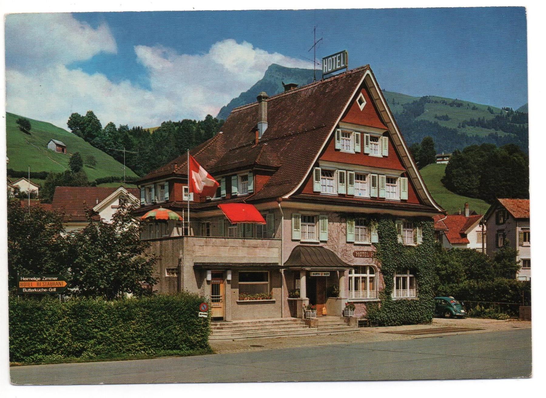 Cartoline postali: NESSLAU Hotel Bahnhof, Auto, VW-Käfer – Usato da Jona venduto da philajona