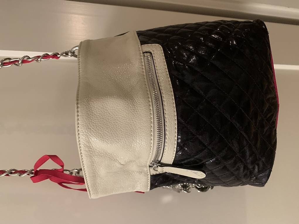 Borse da donna: Guess Tasche – Usato da stgallen venduto da vino62 4