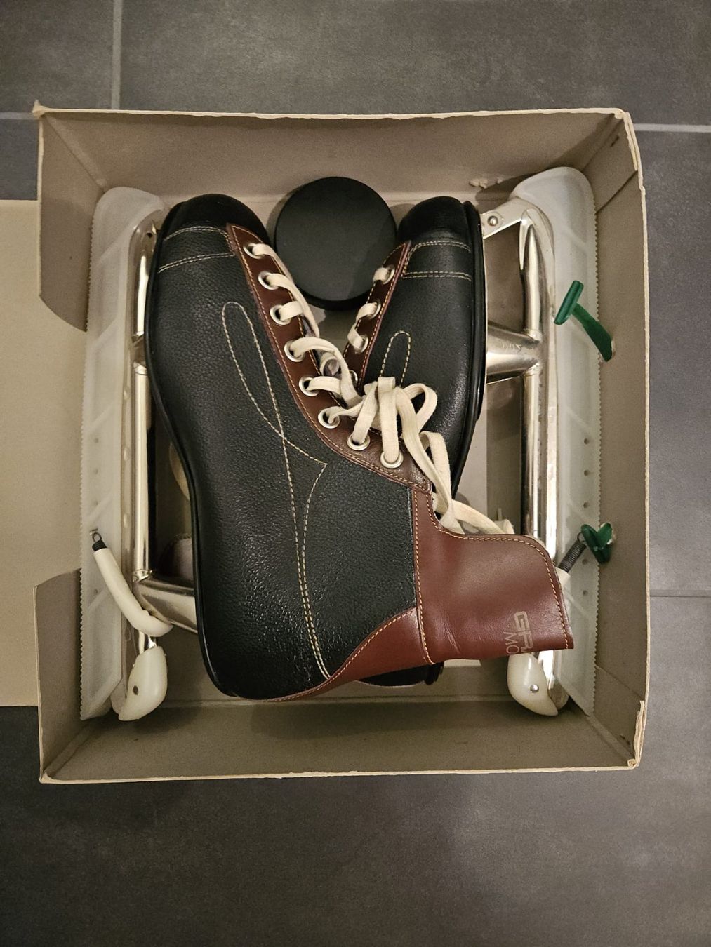 Graf Pattini da ghiaccio: Schlittschuhe Vintage – Usato da Gränichen venduto da Chliises1