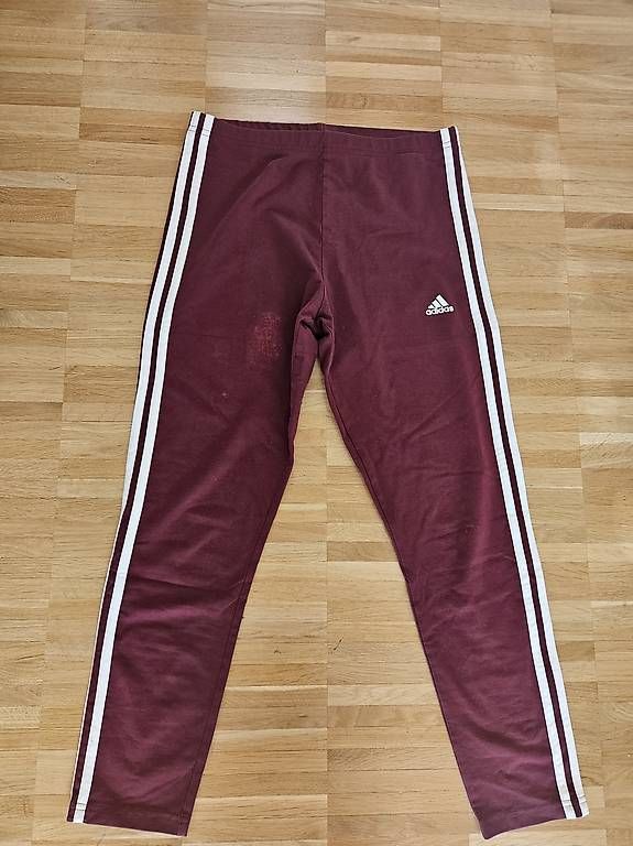 Adidas Leggings: Adidas Sportleggins – Usato da Zürich venduto da leonard014