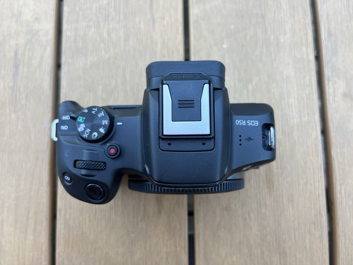 Canon Fotocamera: Canon EOS R50 inklusive 18-45mm Objektiv – Usato da Stäfa venduto da jol_rn6c 9