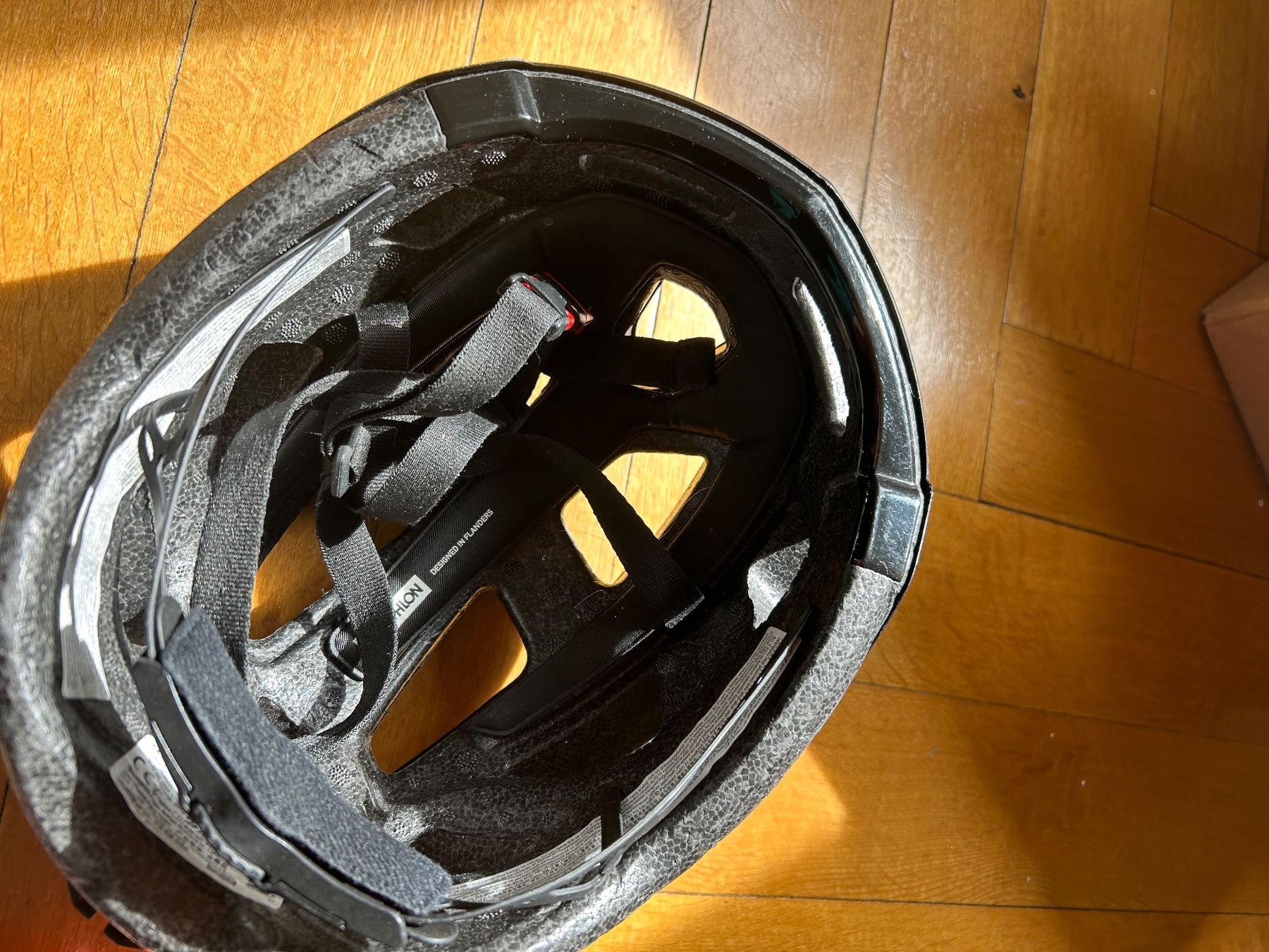 Helme: Casque Van Rysel – Gebraucht aus Lausanne von dre_th8k 2